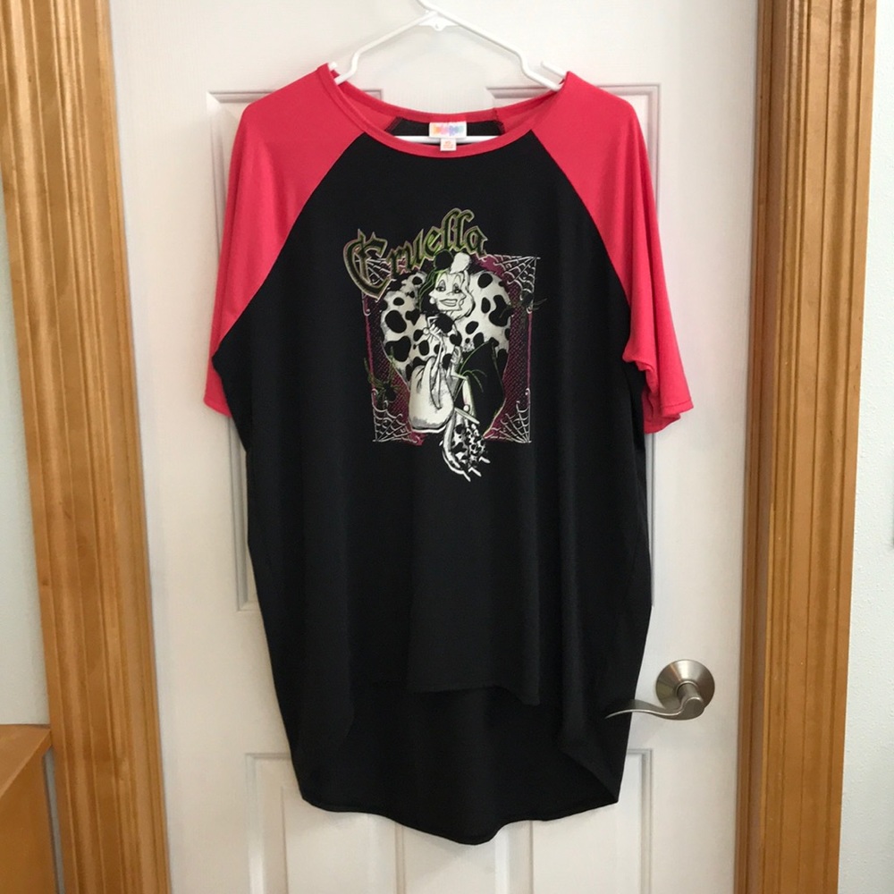 XS LulaRoe Irma Disney Cruella Tunic